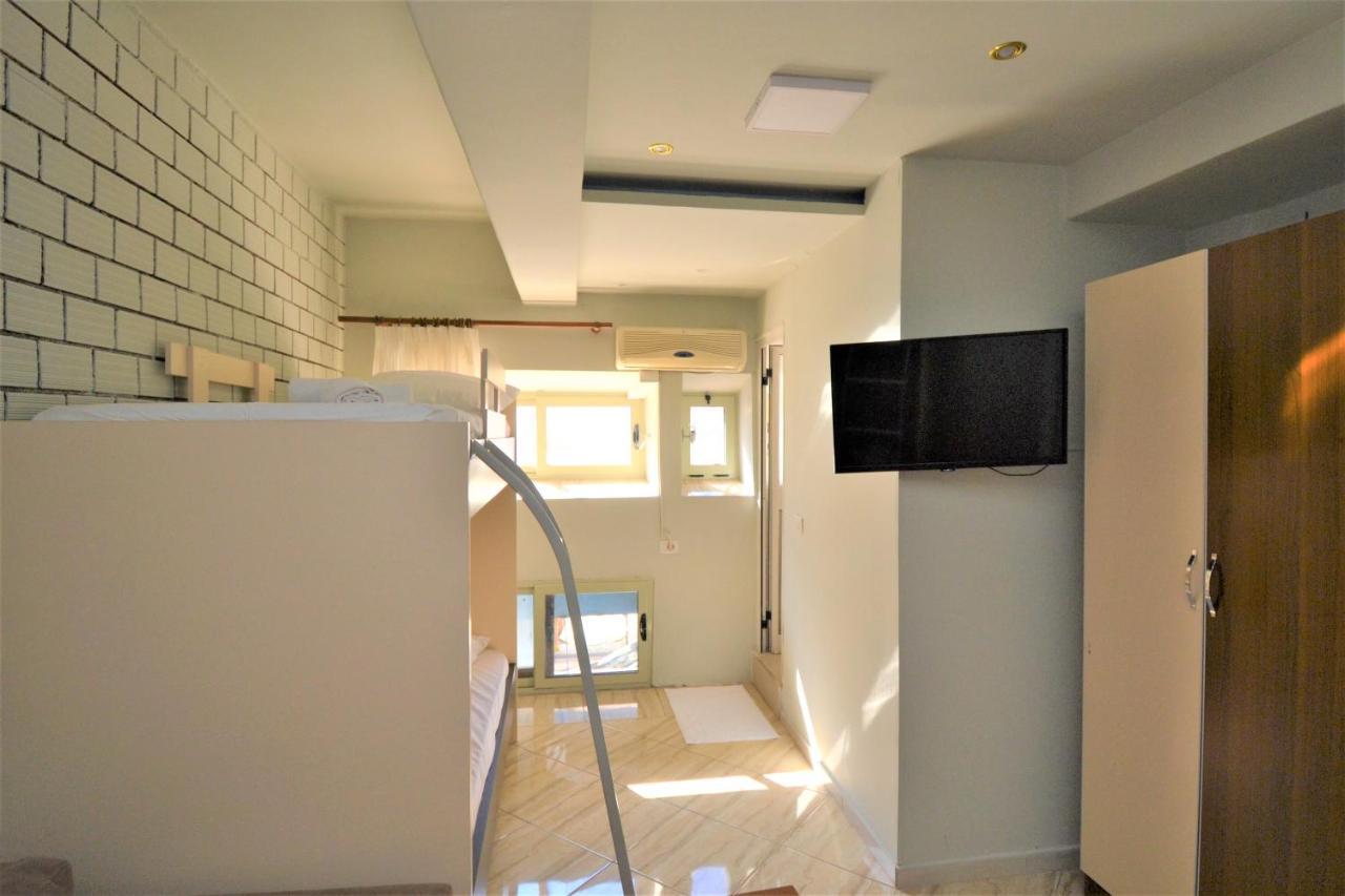 Jonian Central Condos Sarandë Exterior foto